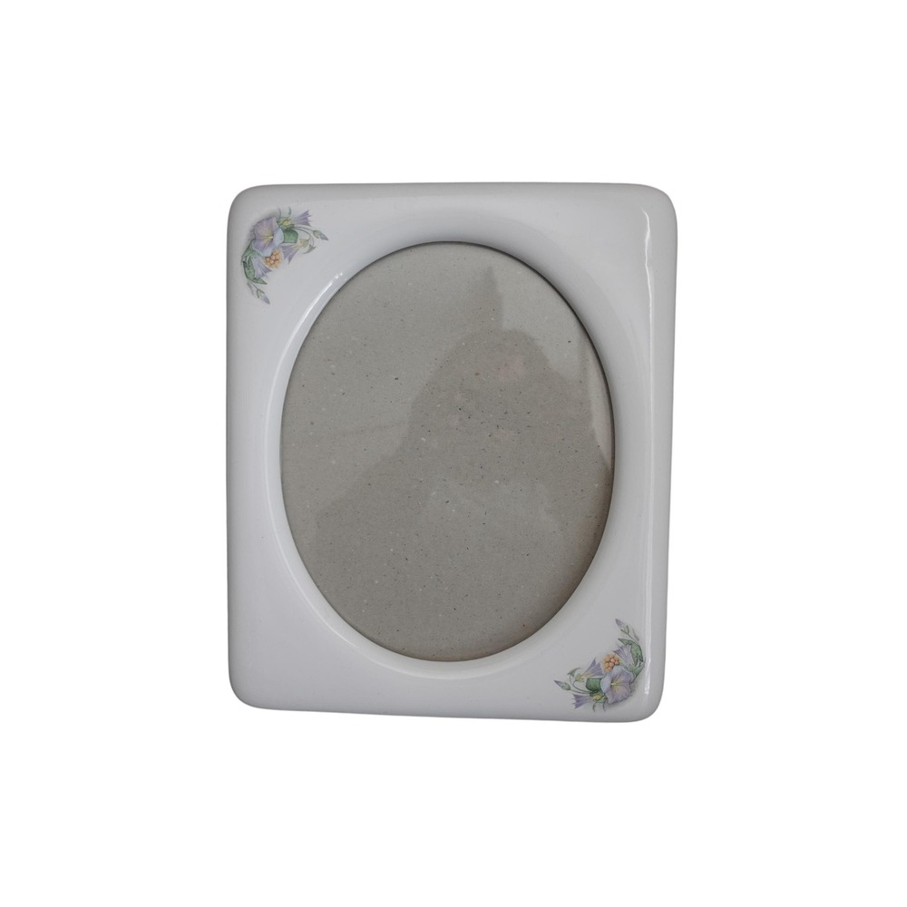 Vintage Fetco International 10x12.2 inches porcelain floral oval picture frame